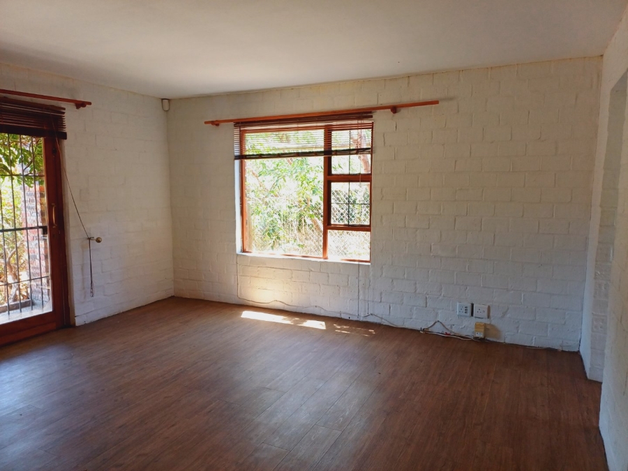 To Let  Bedroom Property for Rent in Sir Lowrys Pass Village Western Cape